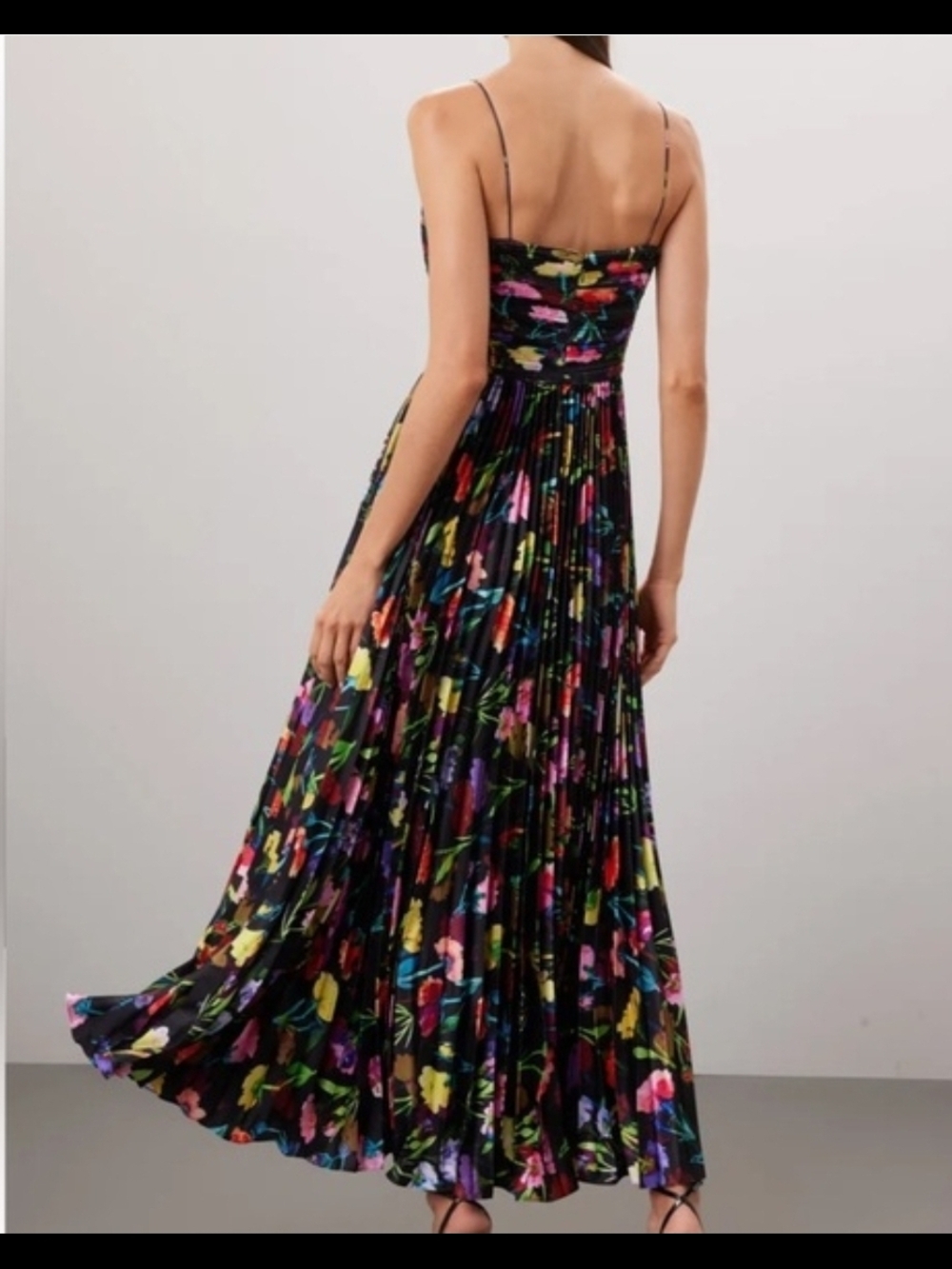 AIIFOS Adriana Gown Black.12 - Picture 6 of 13